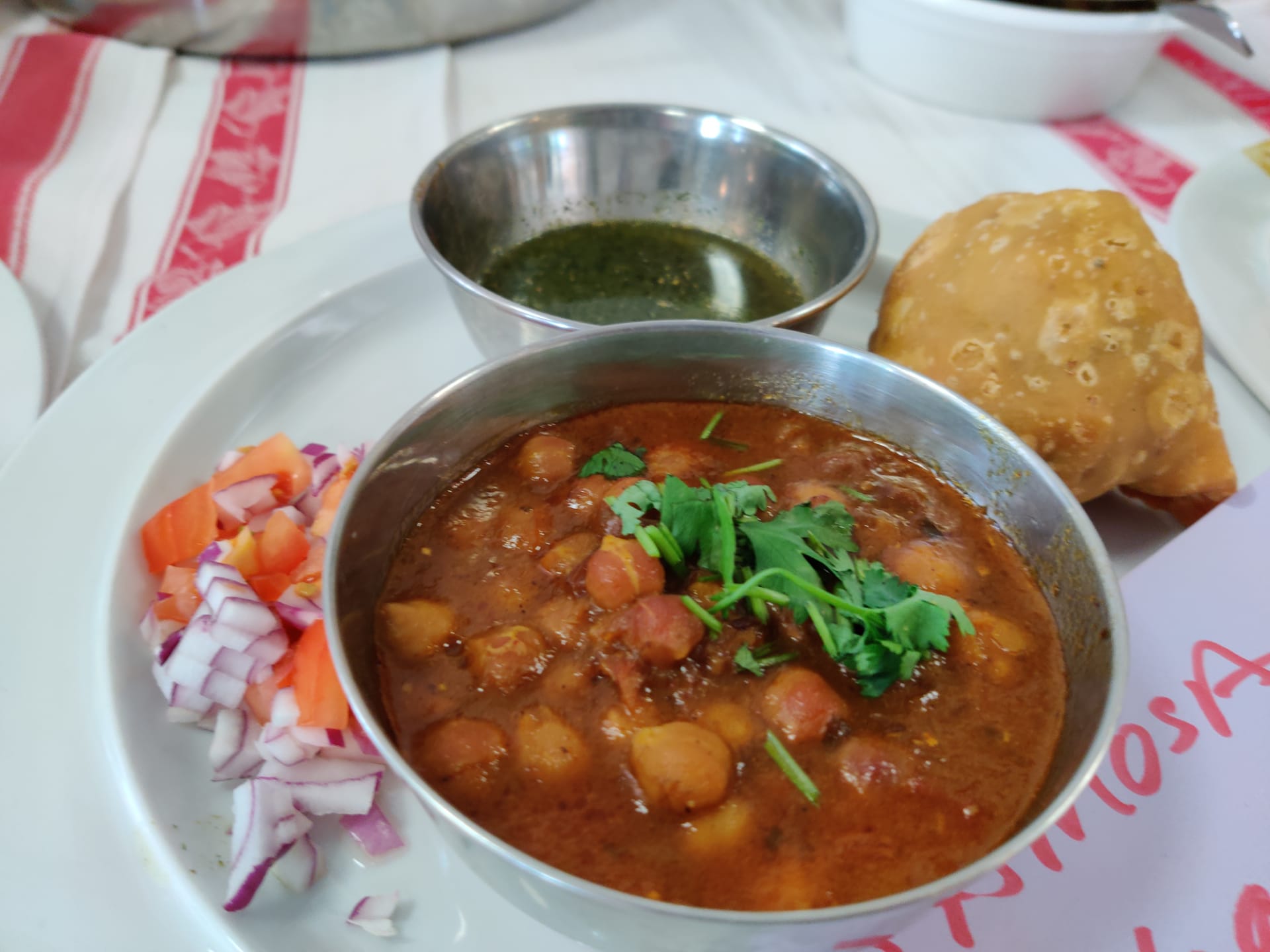Chole Samosa Chaat